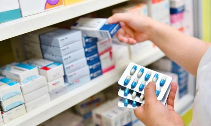 Sube demanda de f&aacute;rmacos anti-Covid y virus gripales
