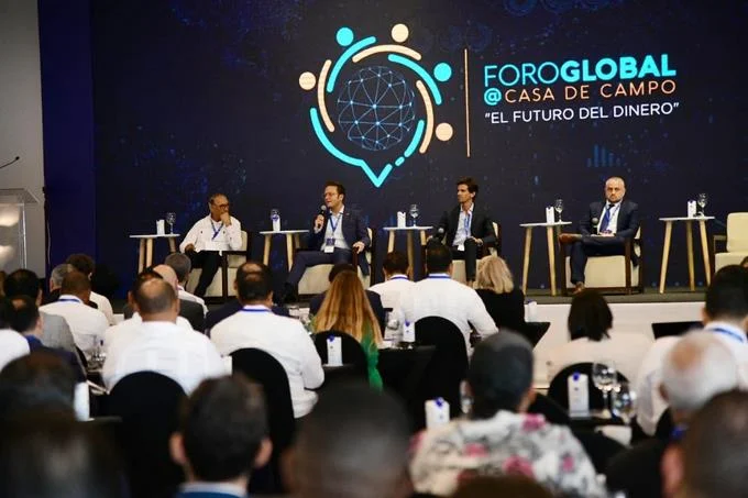 Criptomonedas podr&iacute;an sustituir dinero f&iacute;sico