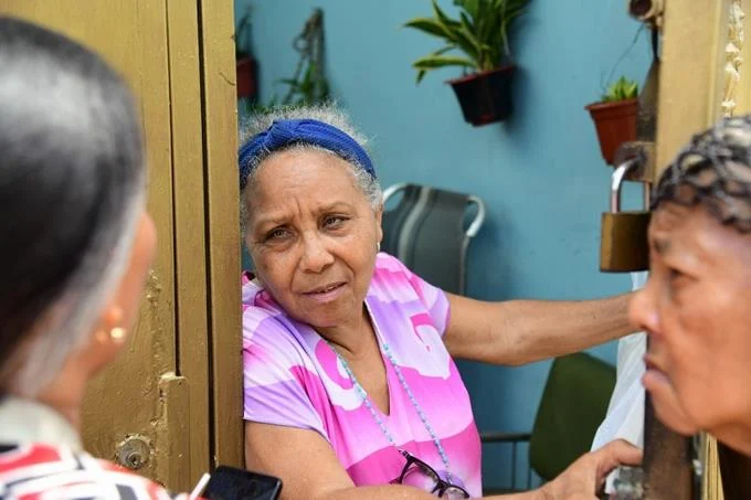 Quejas al pagar luz se disparan por altas facturas