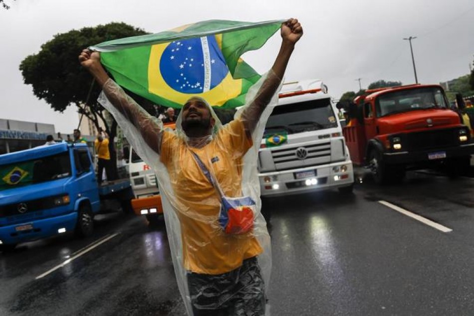 Brasil evita caos pol&iacute;tico tras derrota de Bolsonaro