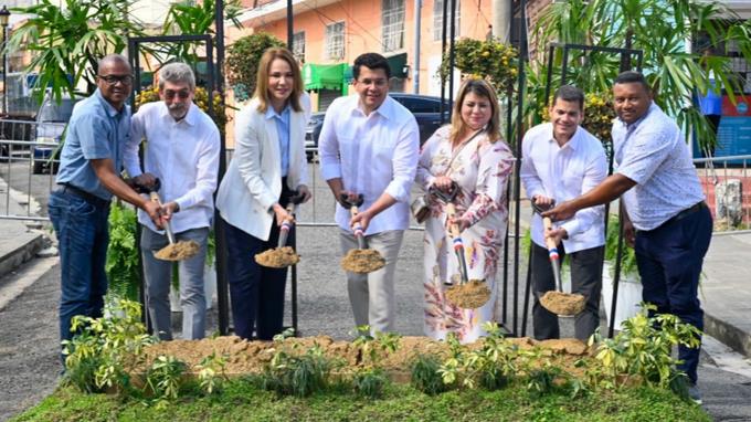 Inician programa de reconstrucci&oacute;n de calles en Ciudad Colonial; costara m&aacute;s de RD$109 millones