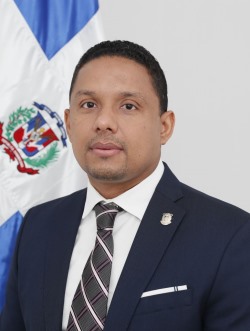 Diputado El&iacute;as Matos dice ve a funcionarios actuales &ldquo;transitando con endiosamiento&rdquo;