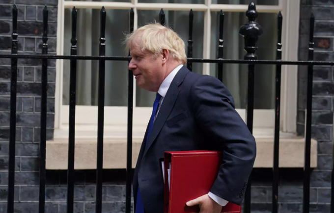 Boris Johnson ha aceptado dimitir, seg&uacute;n la BBC
