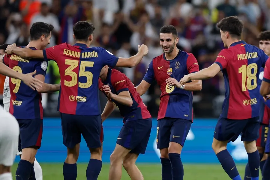 El Barcelona conquista la Supercopa goleando al Real Madrid (2-5)