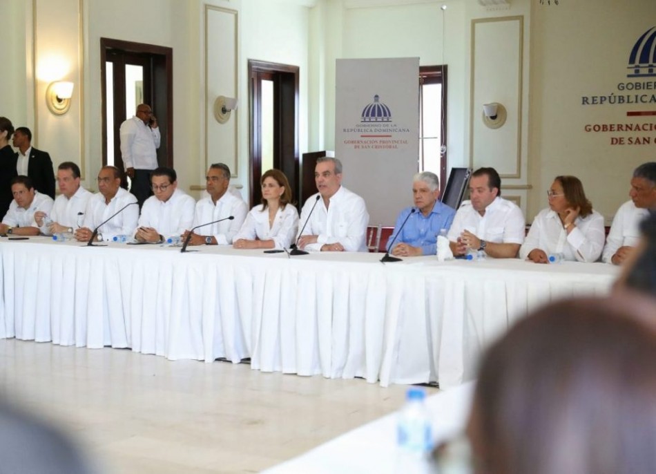 Abinader dispone ayuda total a los afectados en explosi&oacute;n en San Crist&oacute;bal