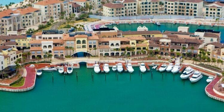 Cap Cana desarrolla con &eacute;xito el turismo de lujo en el Caribe