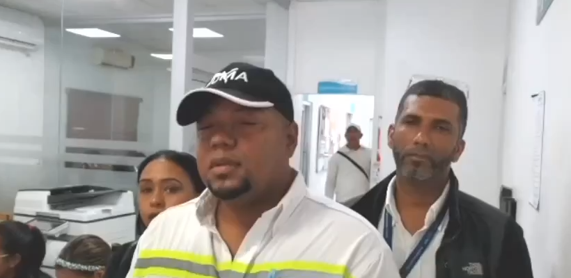 Protestan empleados en Edenorte de la Vega 