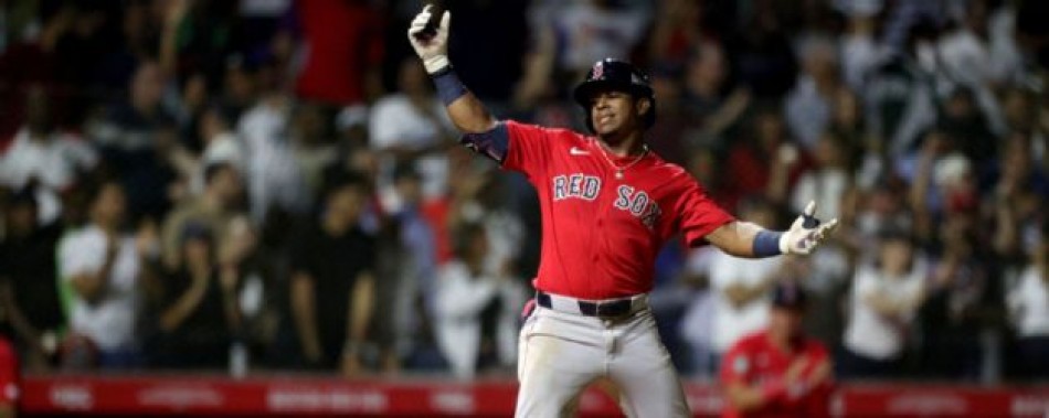 Enmanuel Valdez pega jonrón y empuja triunfo Boston ante Rays