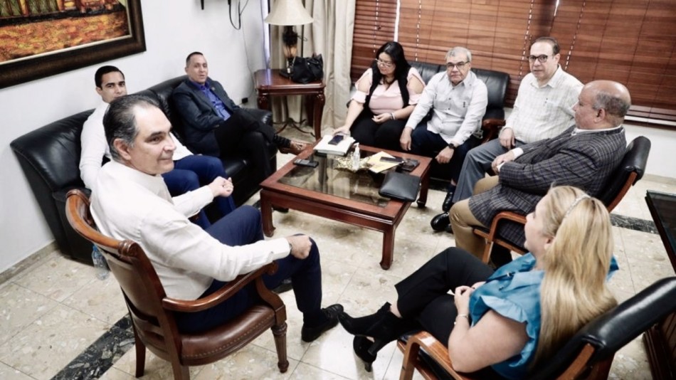 SENASA y CMD acuerdan trabajar juntos en la agilizaci&oacute;n del proceso de c&oacute;digos para todos los m&eacute;dicos