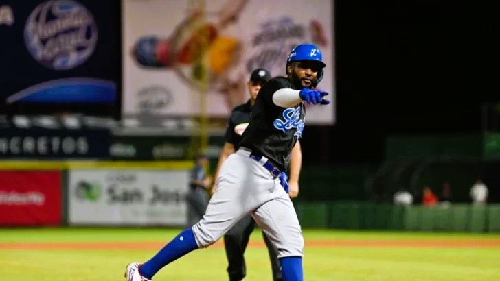 Licey se queda solo en 2dos lugar del Round Robin al Miguel And&uacute;jar dispara dos jonrones 