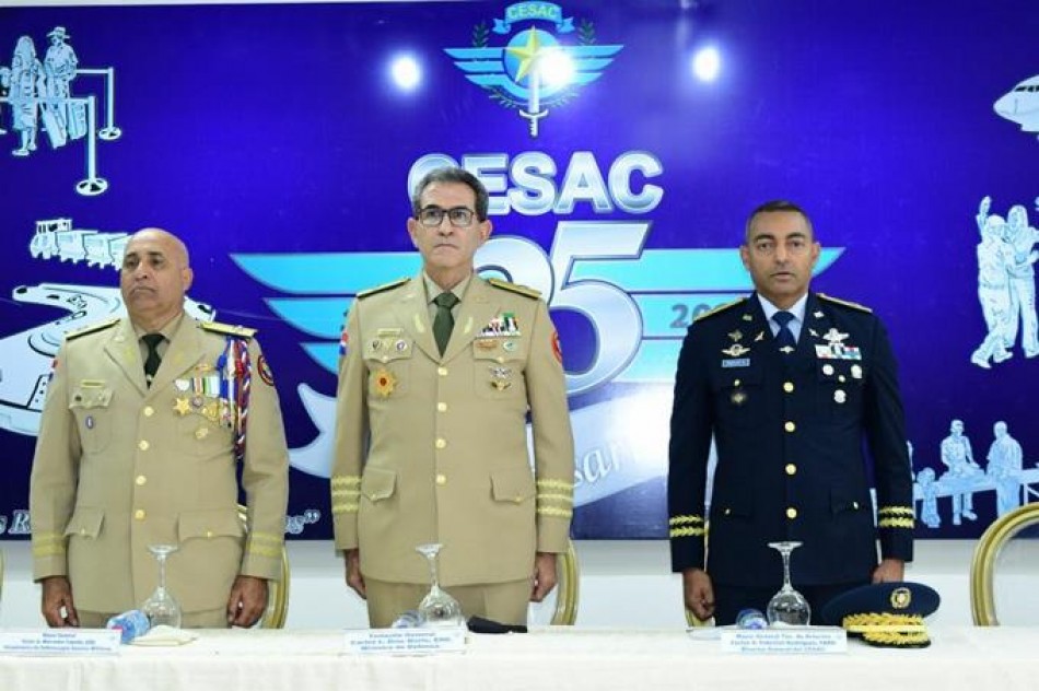 CESAC otorga Orden del M&eacute;rito a la Seguridad de la Aviaci&oacute;n Civil