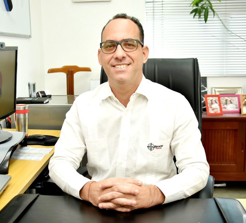 Adesinc saluda decreto permite importaci&oacute;n de armas y municiones