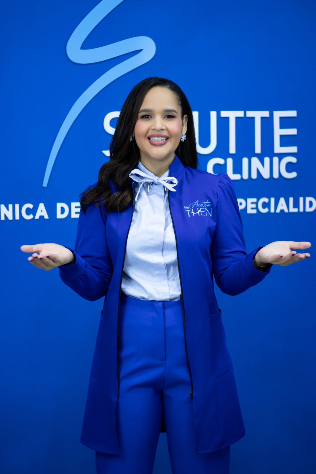 Salutte Clinic y Dra. Acosta Then cambiar&aacute;n la vida de 5 personas con la &ldquo;Oportunidad Salutte Feliz&rdquo;.