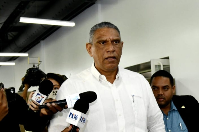 Ch&uacute; V&aacute;squez dice que miles de polic&iacute;as han sido desvinculados de la instituci&oacute;n por actos delictivos