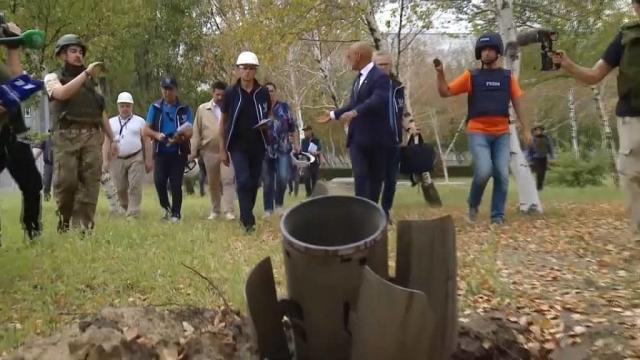UCRANIA: OIEA inspecciona central Zaporiyia, Zelenski pide su desmilitarizaci&oacute;n