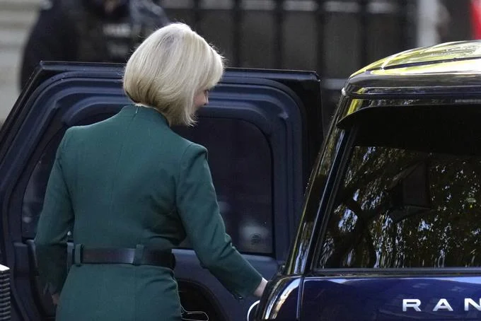 Liz Truss se despide: "Deseo a Rishi Sunak todo el &eacute;xito por el bien de nuestro pa&iacute;s"