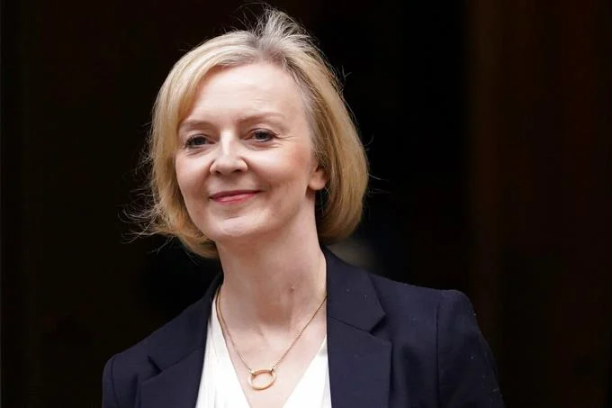 Dimite la primera ministra brit&aacute;nica Liz Truss, tras recibir presiones del Partido Conservador