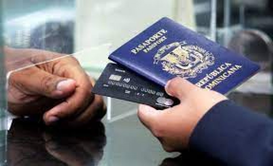 Garantizan emisi&oacute;n de pasaportes pese a falta de libretas