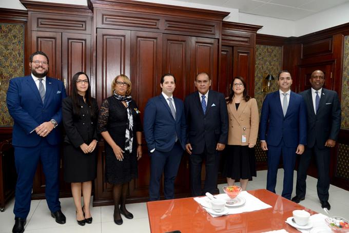 Fondos de inversi&oacute;n pasan de RD$130,600 millones