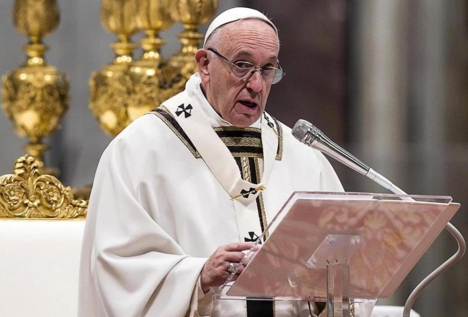 El papa llega a Canad&aacute; para disculparse con ind&iacute;genas